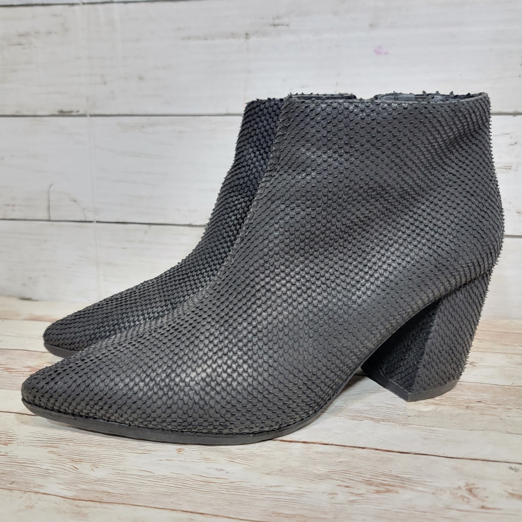 Jeffrey Campbell Total Boots In Textured Black Leather